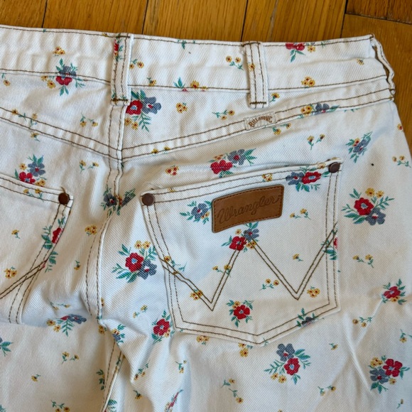 Wrangler She’s Cheeky Pant White Jeans 29 - Picture 5 of 6